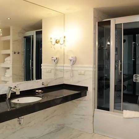 Afrodyta Business & Hotel 4*