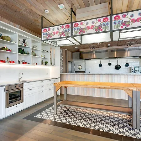 Afrodyta Business & 4*