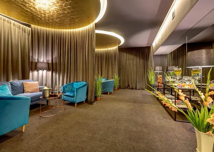 Hotel Afrodyta Business & 4*