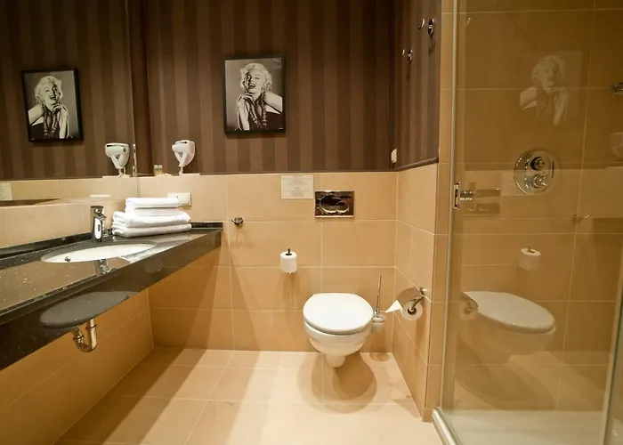 Afrodyta Business & 4*